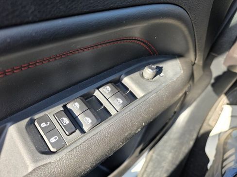 Used 2025 Jeep Compass Trailhawk AWD/4WD image 10