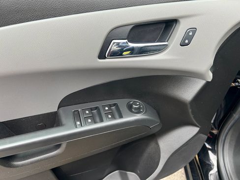 Used 2017 Chevrolet Sonic LT w/ Convenience Package FWD image 12