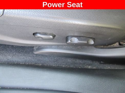 Certified 2019 Buick Encore Preferred FWD image 23