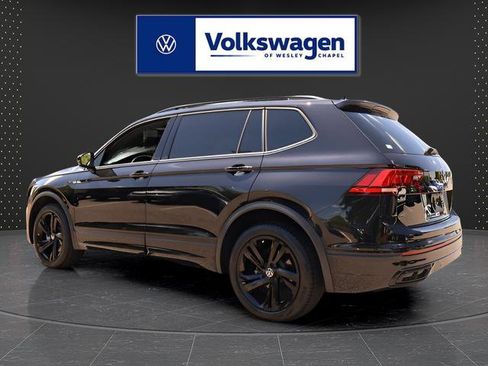 Certified 2023 Volkswagen Tiguan SE R-Line image 6