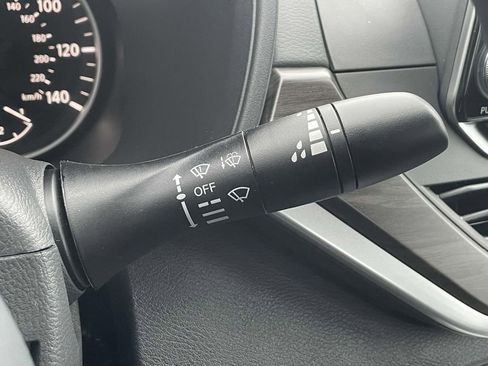 New 2025 Nissan Altima 2.5 SV image 21