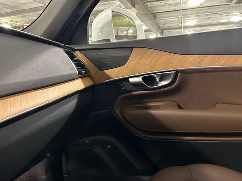 Certified 2023 Volvo XC90 T8 Plus w/ Protection Package AWD/4WD image 20