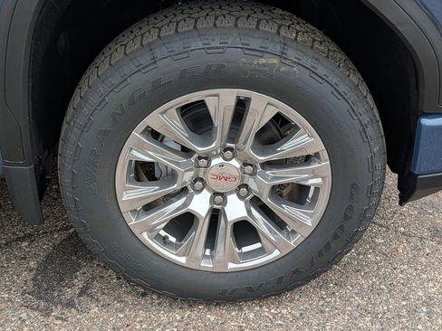 New 2026 GMC Sierra 1500 Denali w/ Technology Package AWD/4WD image 14