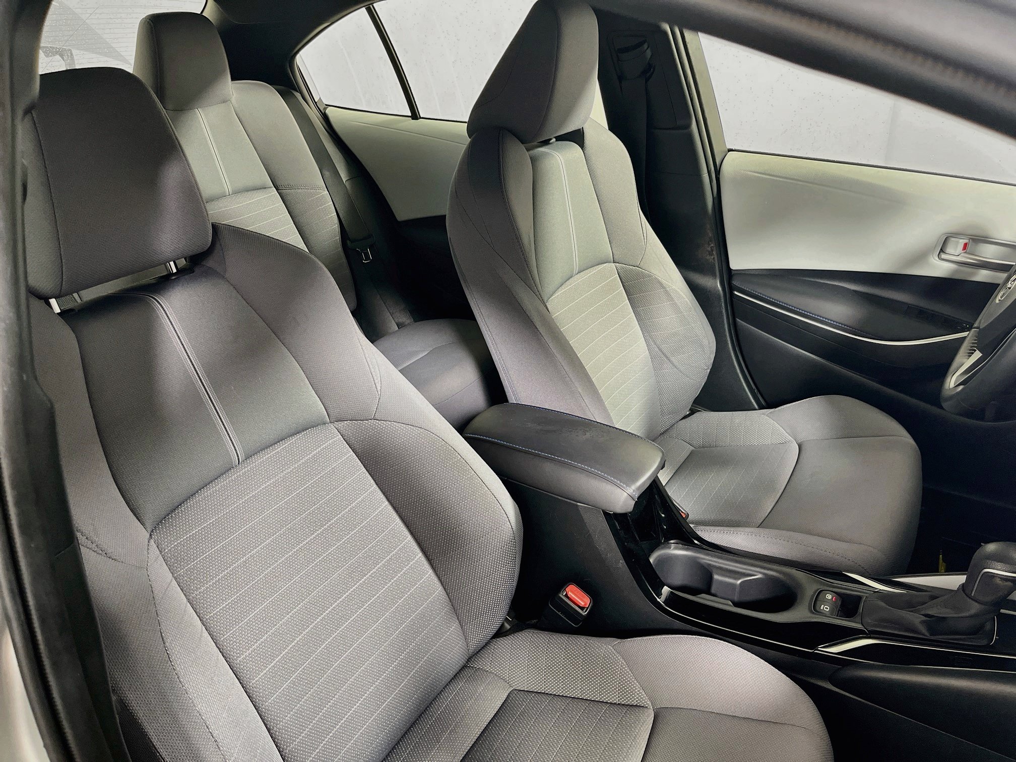 Used 2021 Toyota Corolla SE FWD image 29