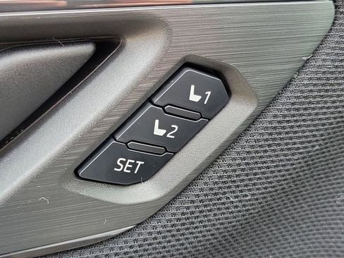 New 2026 Subaru Outback Limited AWD/4WD image 15