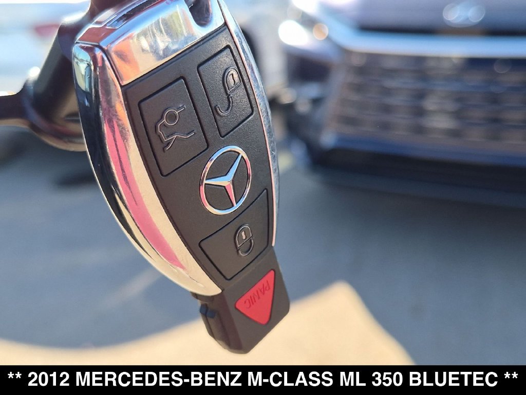 Used 2012 Mercedes-Benz ML 350 BlueTEC 4MATIC image 34