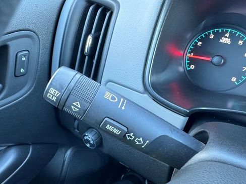 Used 2022 Chevrolet Colorado W/T w/ Custom Special Edition image 12