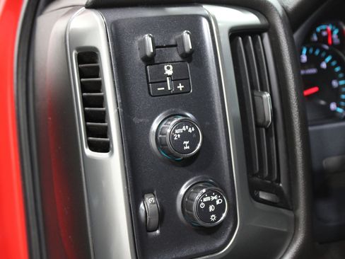 Used 2018 Chevrolet Silverado 1500 LT image 7