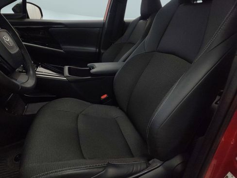 Used 2023 Toyota bZ4X XLE w/ Weather Package image 5