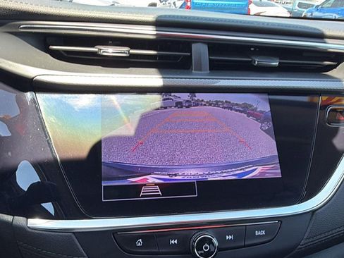 Used 2022 Buick Encore GX Essence FWD image 29