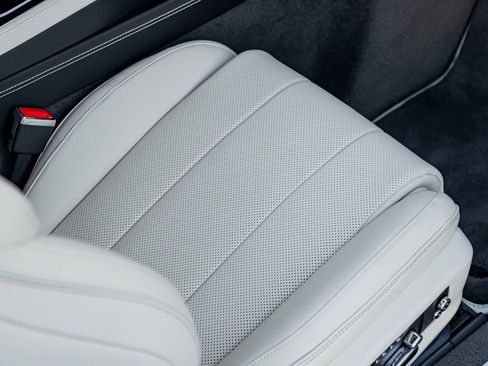 Certified 2024 Bentley Continental GT image 31