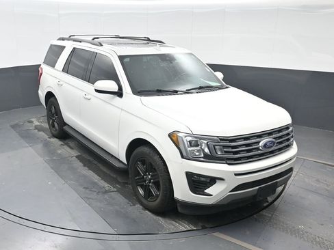 Used 2021 Ford Expedition XLT image 24
