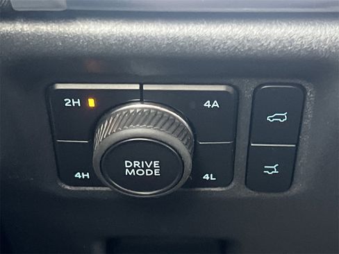 New 2025 Ford Expedition Platinum w/ Stealth Performance Package image 15