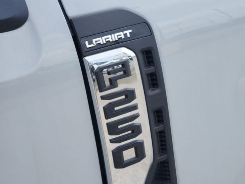 New 2026 Ford F250 Lariat w/ Chrome Package AWD/4WD image 12