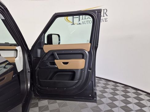 Used 2025 Land Rover Defender 110 S AWD/4WD image 37