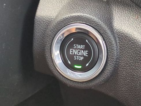 Used 2023 Chevrolet TrailBlazer RS FWD image 33