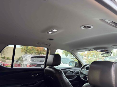 Used 2019 Chevrolet Traverse LT w/ LPO, Floor Liner Package FWD image 72