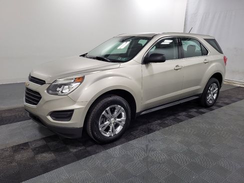 Used 2016 Chevrolet Equinox LS image 2