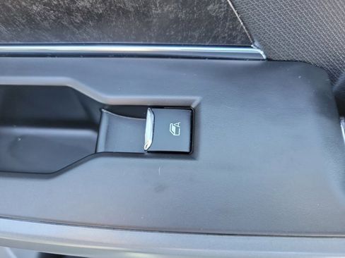 Used 2022 Ford F150 XLT w/ Equipment Group 302A High image 9