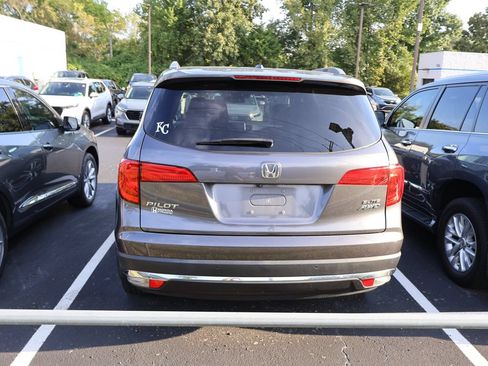 Used 2018 Honda Pilot Elite image 6