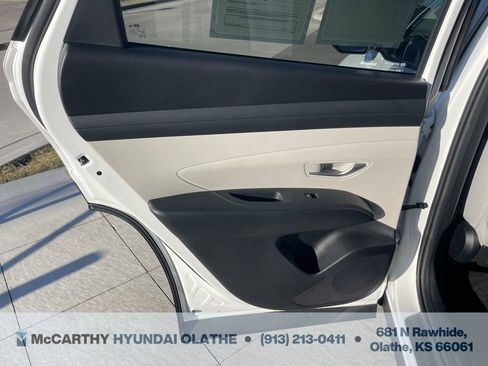 Certified 2025 Hyundai Tucson SEL image 19