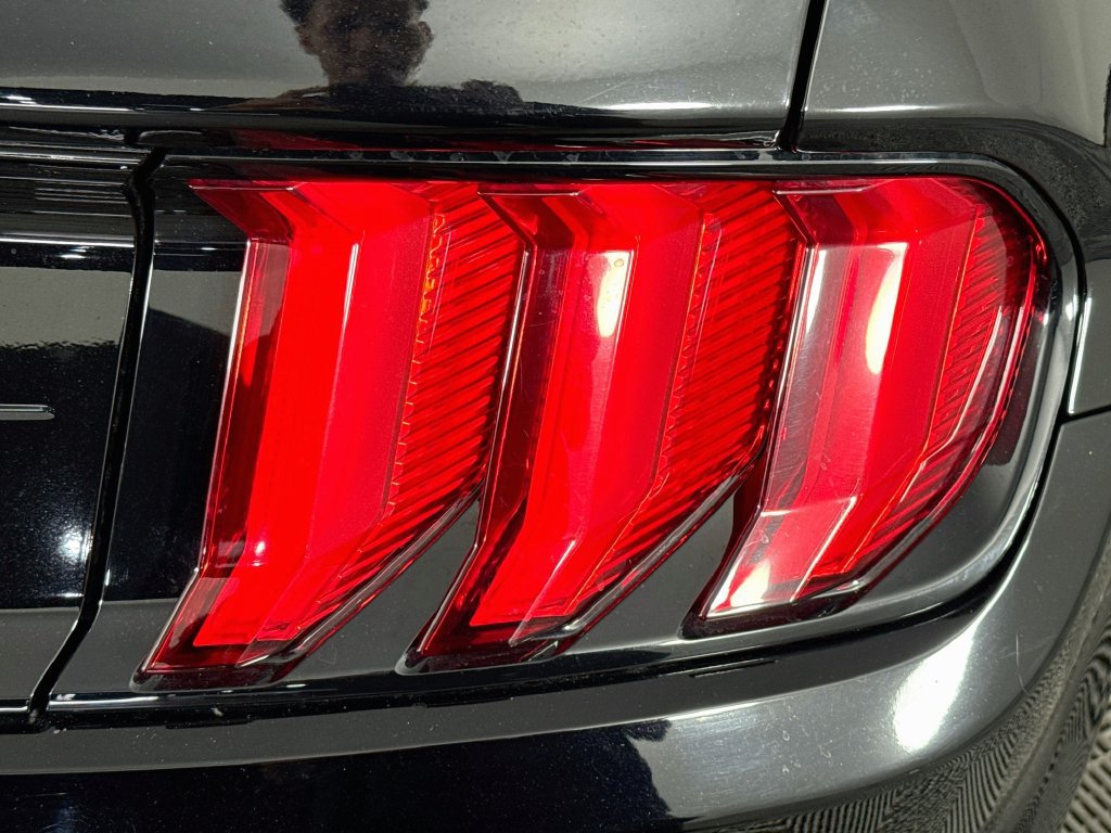 Used 2021 Ford Mustang GT RWD image 27