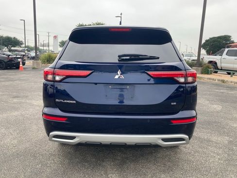 Used 2024 Mitsubishi Outlander SE FWD image 6
