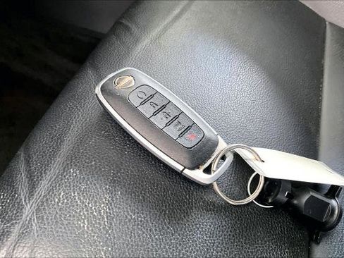 Certified 2023 Nissan Rogue SL w/ SL Premium Package image 13