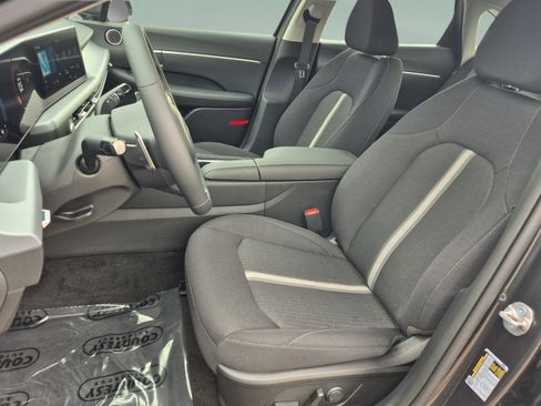New 2026 Hyundai Sonata SEL FWD image 17