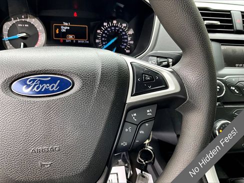 Used 2014 Ford Fusion SE FWD image 14