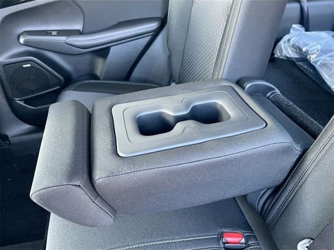 New 2025 Mitsubishi Outlander ES image 27