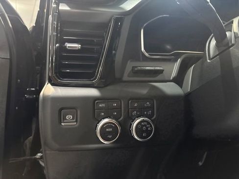 Used 2024 GMC Sierra 2500 AT4X AWD/4WD image 16