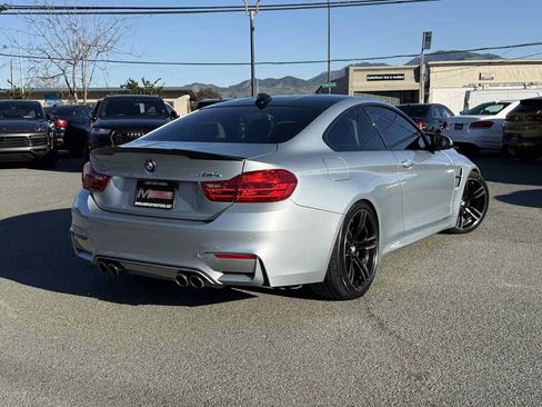 Used 2017 BMW M4 image 9