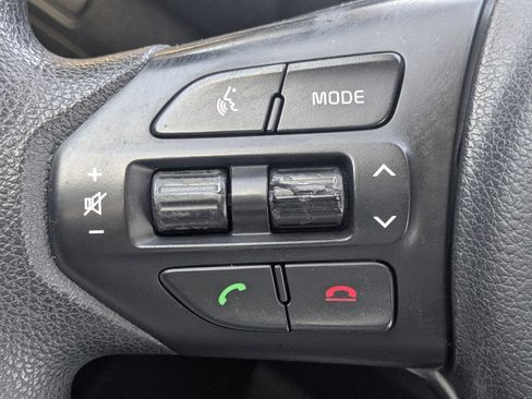 Used 2018 Kia Sorento LX image 29