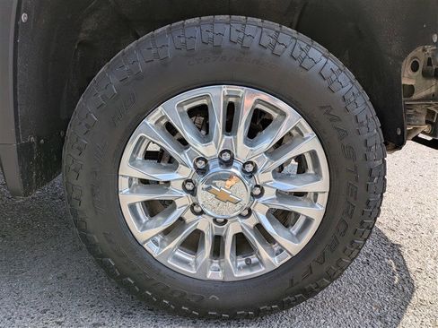 Used 2021 Chevrolet Silverado 2500 High Country AWD/4WD image 9