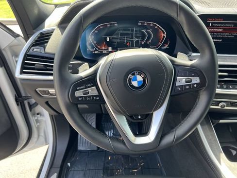 Used 2023 BMW X5 xDrive40i w/ Premium Package AWD/4WD image 12