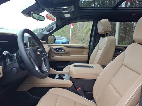 Used 2024 Chevrolet Tahoe Premier image 5