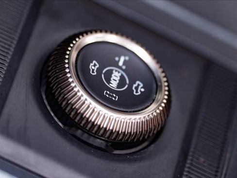 Used 2025 GMC Hummer EV 3X w/ LPO, Dark Essentials Package AWD/4WD image 39
