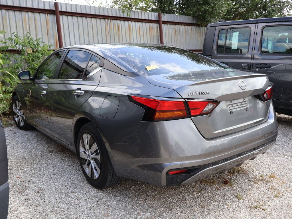 Used 2023 Nissan Altima 2.5 S FWD image 22