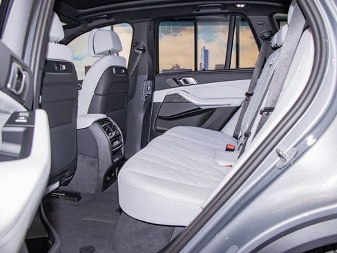 Used 2026 BMW X5 xDrive40i w/ Climate Comfort Package AWD/4WD image 22
