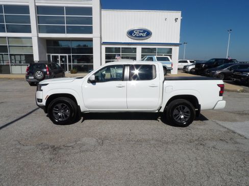 Used 2025 Nissan Frontier SV w/ SV Convenience Package AWD/4WD image 1