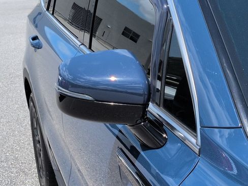 Used 2024 Kia Sorento S w/ Panoramic Sunroof Package FWD image 13
