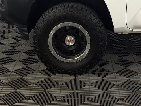 Used 2022 Toyota Tacoma SR image 12