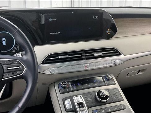 Used 2021 Hyundai Palisade Limited FWD image 6