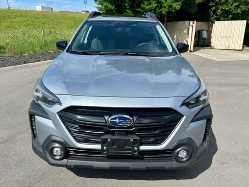 Used 2025 Subaru Outback Onyx Edition AWD/4WD image 2