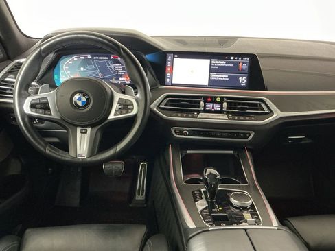Certified 2022 BMW X7 M50i w/ Cold Weather Package AWD/4WD image 9