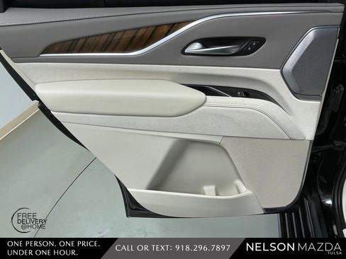 Used 2022 Cadillac Escalade Sport Platinum w/ Heavy-Duty Trailer Package image 39