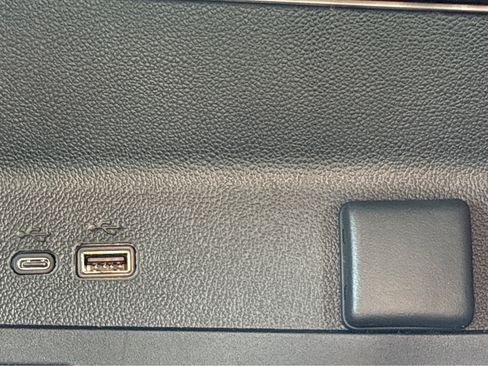 New 2026 Chevrolet Traverse LT w/ LPO, Floor Liner Package image 13