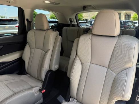 Used 2025 Subaru Ascent Premium AWD/4WD image 26