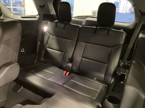 Used 2023 Ford Explorer XLT w/ Equipment Group 202A image 26